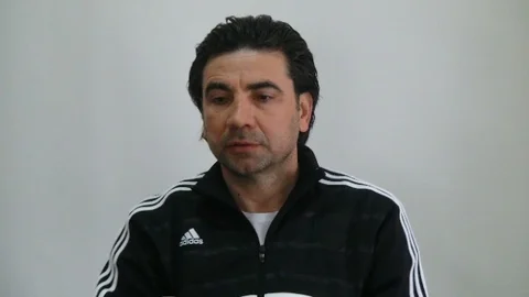 Özköylü ''Elimiz De Sihirli Değnek Yok''