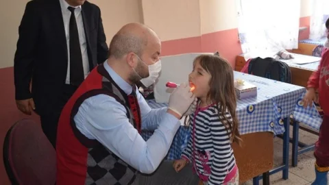 Fatsa'da Kızılay'dan Öğrencilere Diş Taraması
