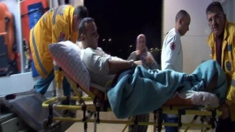 Kazara Kendini Vurdu