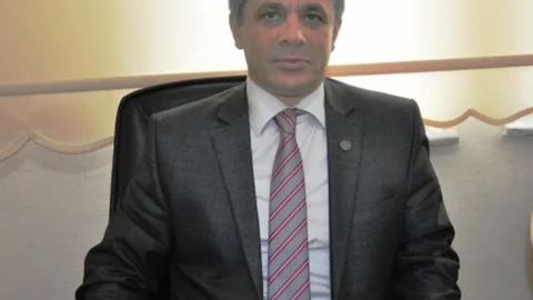 Nkü Rektör Adayı Burhan Arslan Dev Projeleriyle Geliyor