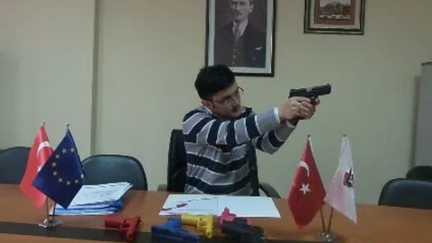 Bu Silahlar Bayanları Cezbedecek