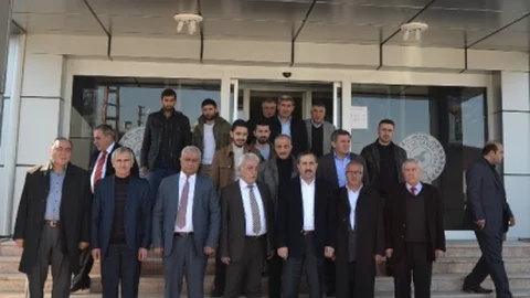 Ak Partili Arvas'tan Erciş'e Çıkarma