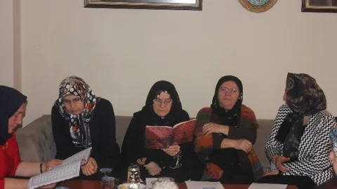 Eskişehirli Ülkücü Kadınlardan Ülkücü Şehitler İçin Mevlid-I-Şerif