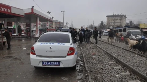 Batman'da Yolcu Treni Bir Kadına Çarptı