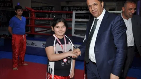 Başkan Yaman Başarılı Sporcuları Ziyaret Etti