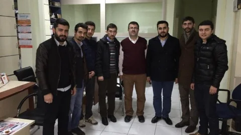 Ak Gençler Teşekkür Ziyaretlerine Devam Ediyor