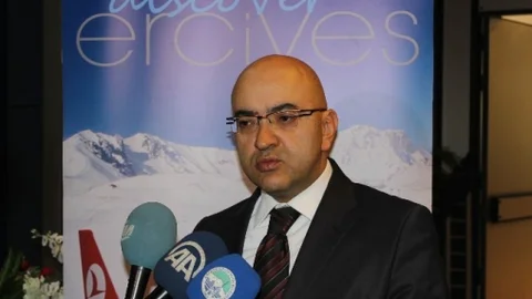 Kayakseverler Erciyes'te Kaybolmayacak