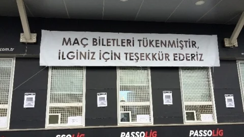 Beşiktaş Taraftarı Dev Maça Hazır