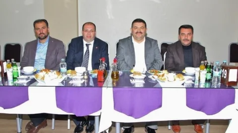 Honaz'da Muhtarlarla İstişare Toplantısı Yapıldı