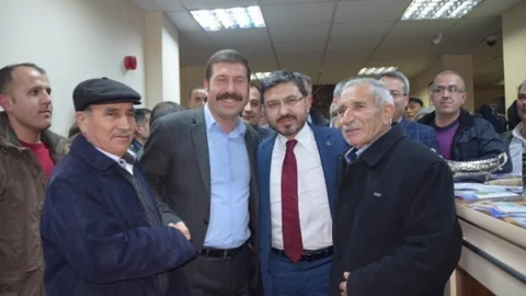 Balıkesir Siyasetinin Kalbi Sındırgı'da Attı