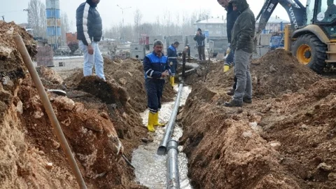 Erciş'te İki Sondaj Kuyusu Devreye Alındı