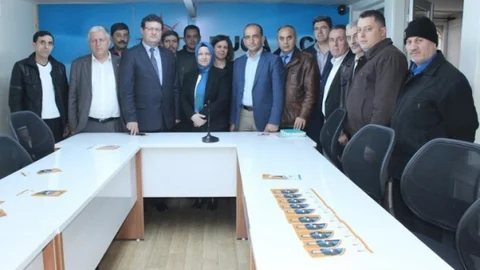 Ak Partili Kurtaran 'yeni Türkiyemize Hizmet İçin Çalışacağım'