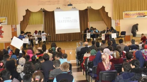 Seydişehir'de Bilgi Yarışması Şampiyonu Gazi Ortaokulu