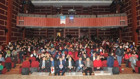 Akşehir'de Kuruluş Filmine Yoğun İlgi