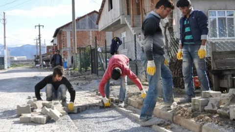 Köseköy Mahallesinde Parke Tamiratı Yapıldı