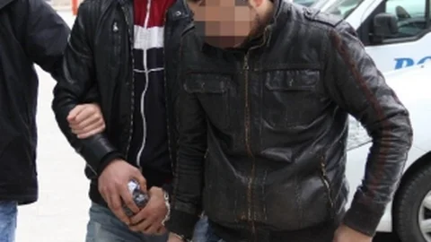 Uyuşturucuyla Yakalanan 2 Kişiye 4 Yıl 2'şer Ay Hapis