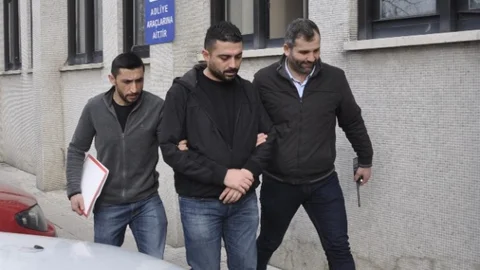 Silahla Yaralama Suçundan 3 Yıldır Aranan Şahıs Yakalandı