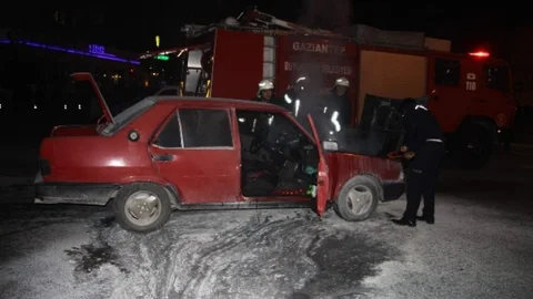 Seyir Halindeki Otomobil Alev Aldı