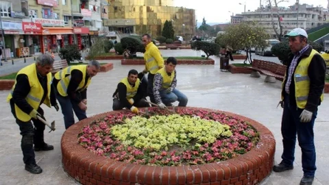Bunlar Da Şehrin Makyözleri