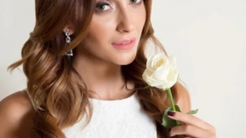 Özge Ulusoy Anadolu Selçuklu Defilesinde Baş Model