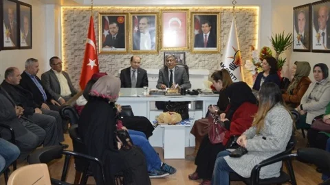 Sofuoğlu Akhisar Ve Saruhanlı'da Partililerle Buluştu