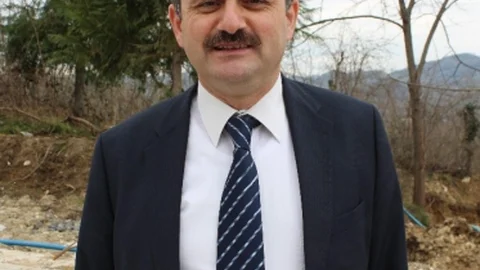 Konak ''Yalancı Bahar Arıları Yaşlandırıyor''