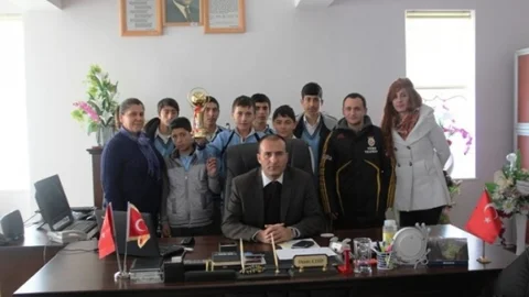 Futsal'da Bulanık Kız Yibo Üçüncü Oldu