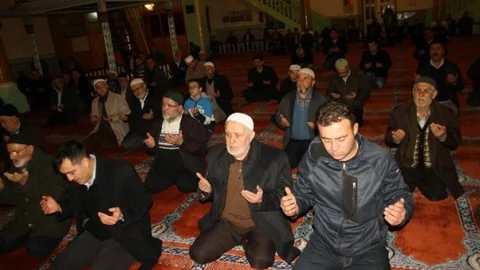 Prof. Dr. Necmettin Erbakan Burdur'da Dualarla Anıldı