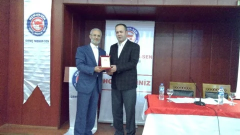 Genç Memur-Sen'den Medya Okuryazarlığı Konferansı