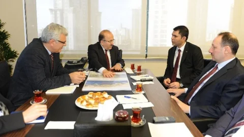 Emlak Konut'ta Çömlekçi Zirvesi