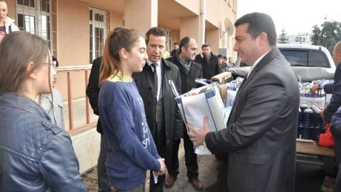 Bozüyük Belediyesi'nden Öğrencilere Spor Malzemesi Desteği