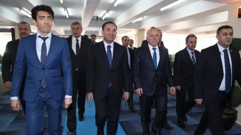 Adalet Bakanı Bozdağ Büyükşehir Belediyesi'ni Ziyaret Etti