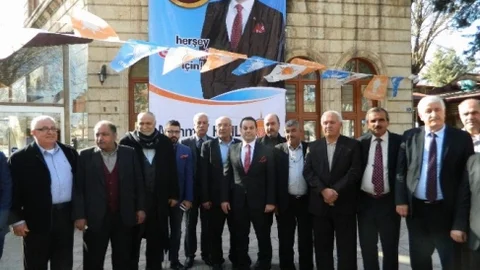 AK Parti Milletvekili Aday Adayı ‘Kızıl' Basın Toplantısı Düzenledi