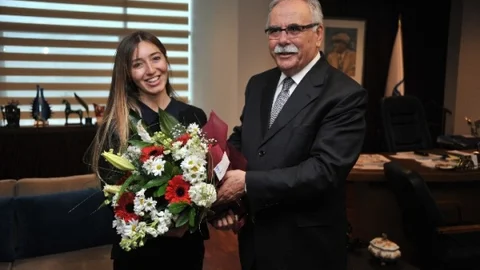 100. Yıl İçin 100 Metreye Dalacak