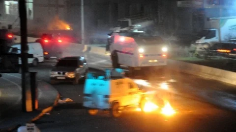 Cizre'de İzinsiz Gösteriye Polis Müdahale Etti