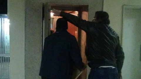 İş Adamları Derneğine Polis Baskını