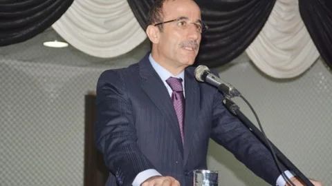 Ak Partili Kiler'den Tatvan'da Veda Yemeği