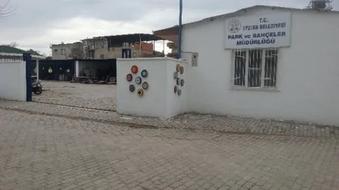 Efeler Belediyesi'nin İlk Şantiyesi Hizmete Girdi