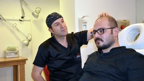 Ekilen Saçları Kuaförler Bile Fark Etmiyor