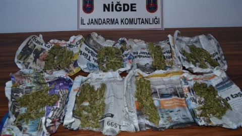 Jandarma Yol Kontrolünde Esrar Ele Geçirdi