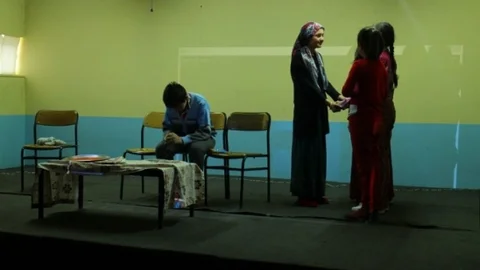 Yardımseverlik Fedakarlık Ve Sorumluluk