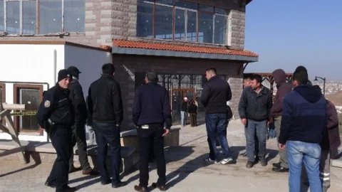 Bekçi Tuvalette Ölü Bulundu