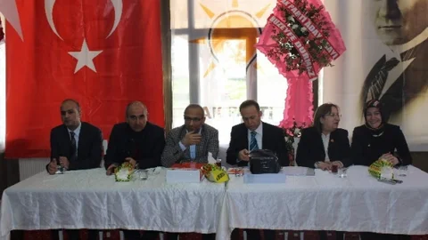 AK Parti'de Temayül Yoklaması