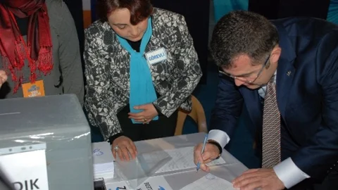 Düzce'de AK Parti'de Temayül Yoklaması