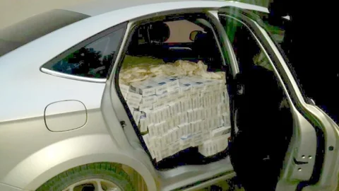 Uşak'ta Kaçak Sigara Operasyonu; 2 Gözaltı