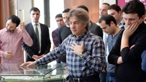 Başkan Demircan Yüksek Lisans Öğrencilerini Bilgilendirdi