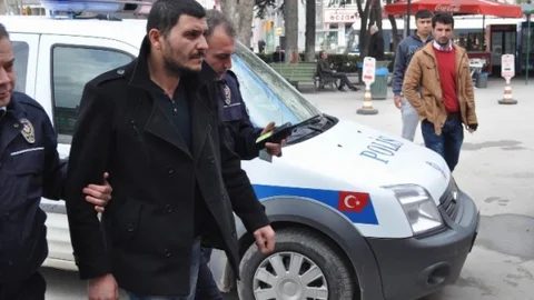 Minibüsçülerin Yolcu Alma Kavgası Kanlı Bitti 1 Yaralı