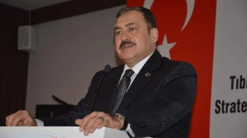 Bakan Eroğlu'ndan Geçmişte İstanbul'da Yaşanan Su Sıkıntısına Esprili Yaklaşım