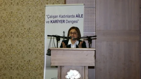 ''kadın Ve Erkek Birbiriyle Rekabet Halinde Değildir''