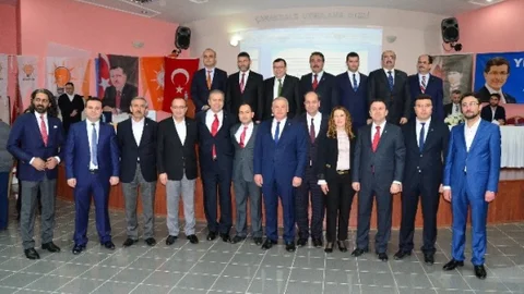 AK Parti'de Davullu Temayül Yoklaması